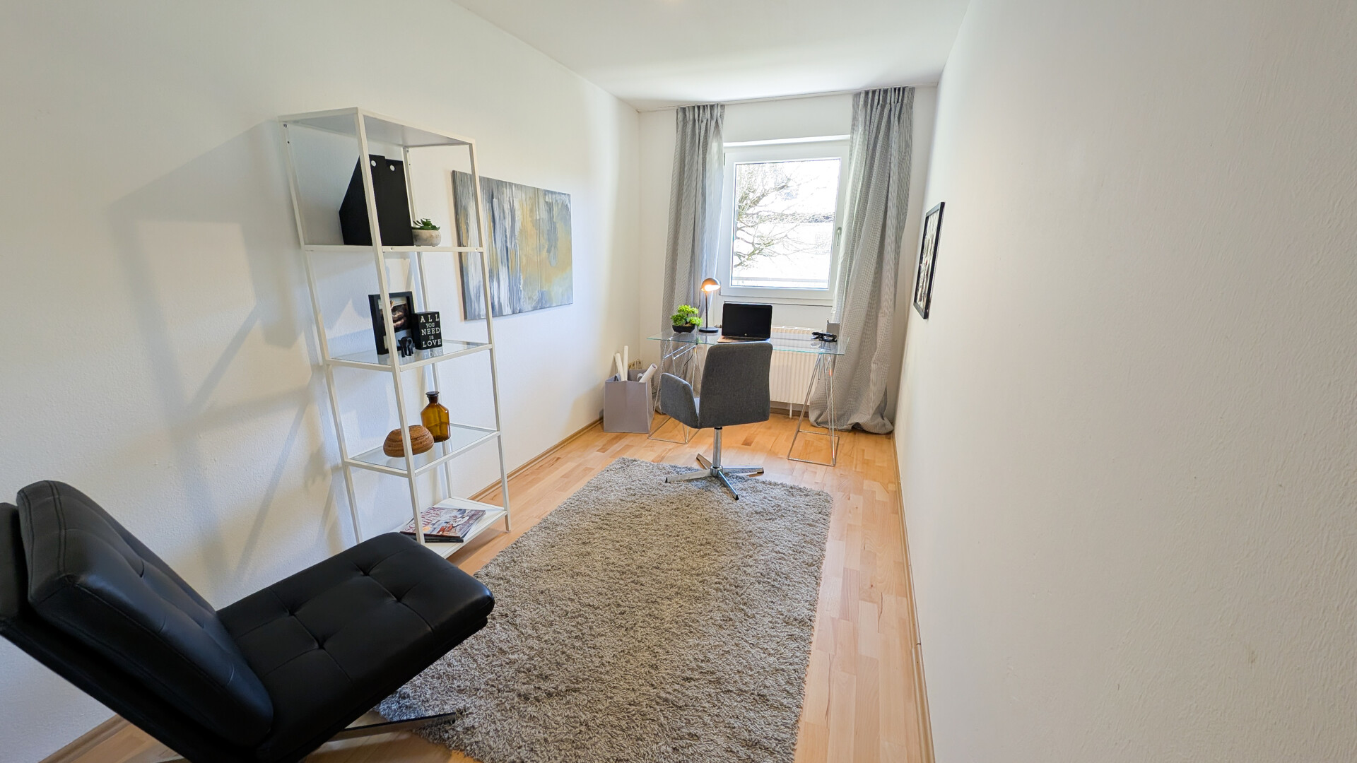 Arbeits-/Kinderzimmer
